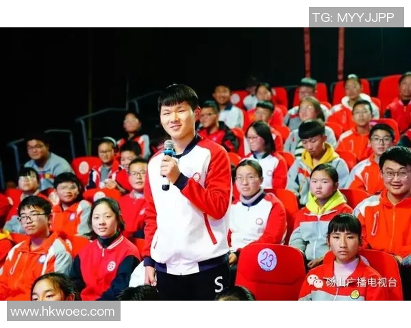 cf红灯笼战队比赛视频-CF红灯笼战队比赛视频，荣耀之战的光辉瞬间-cf红灯笼战队比赛视频